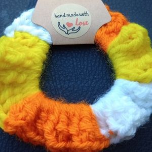 Candy corn scrunchie